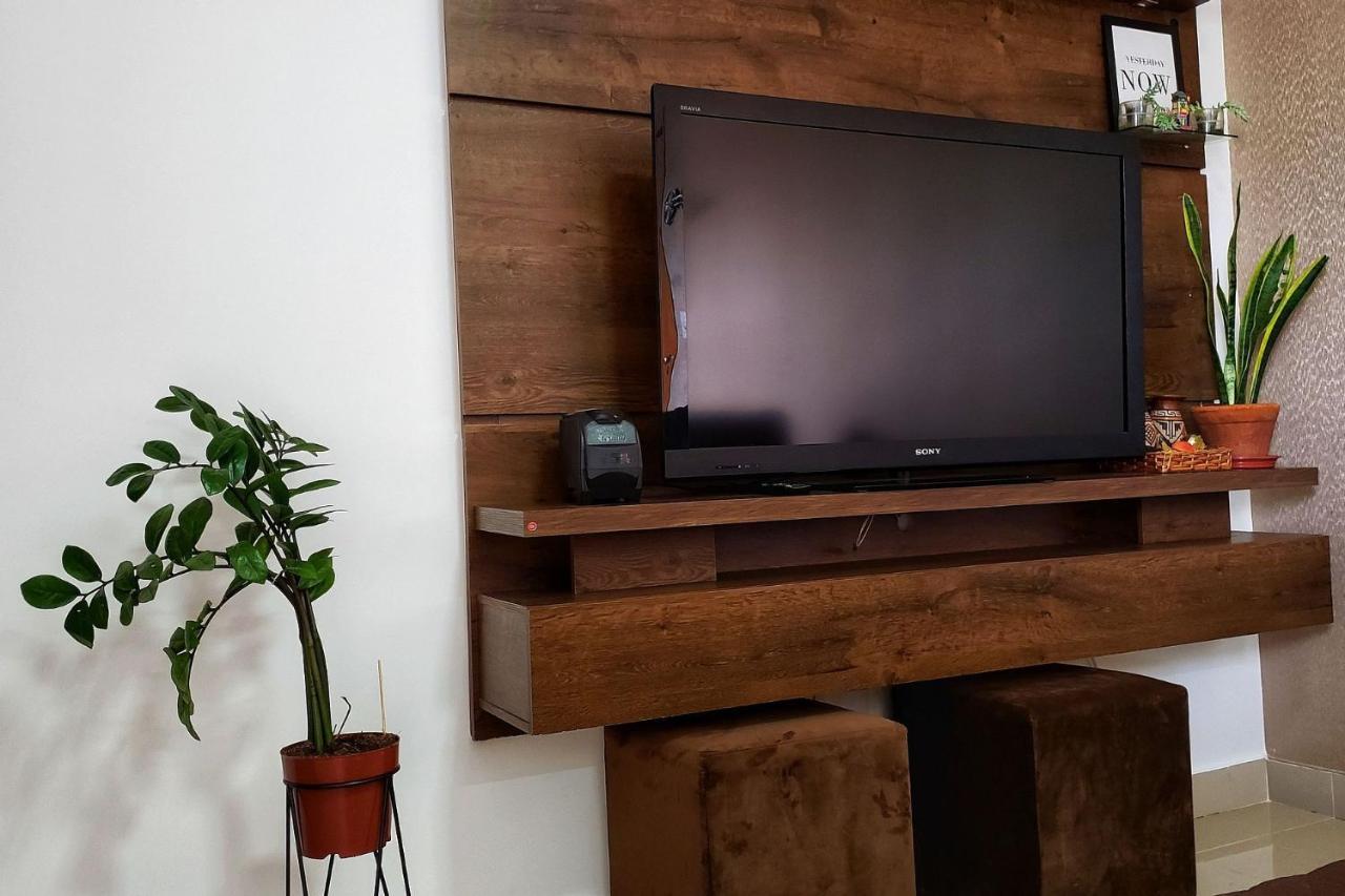 Frodo-Apto Magnifico Com Wifi , 2 Dorm São Carlos Buitenkant foto
